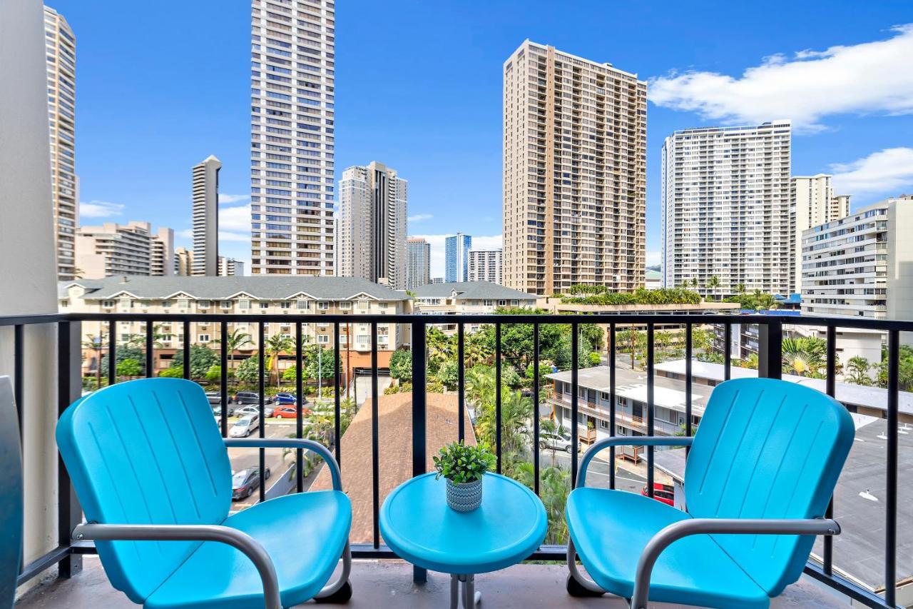 Renovated With City View At Aqua Palms Waikiki Honolulu Eksteriør bilde