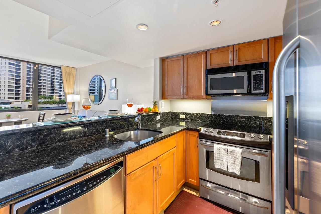 Renovated With City View At Aqua Palms Waikiki Honolulu Eksteriør bilde